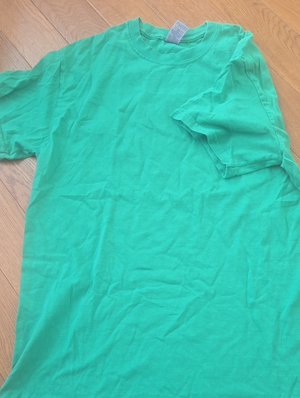 Gildan Vibrant Green Short Sleeve Crewneck Tee